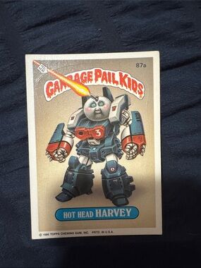 Hot Head Harvey Collectible Card - Blue/Red